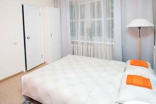 Хостел DoBeDo  Екатеринбург Двухместный однокомнатный номер с одной двуспальной кроватью (140*200) и  с собственными удобствами-2